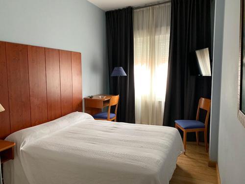 Hotel Brial — Oleiros — photo 5