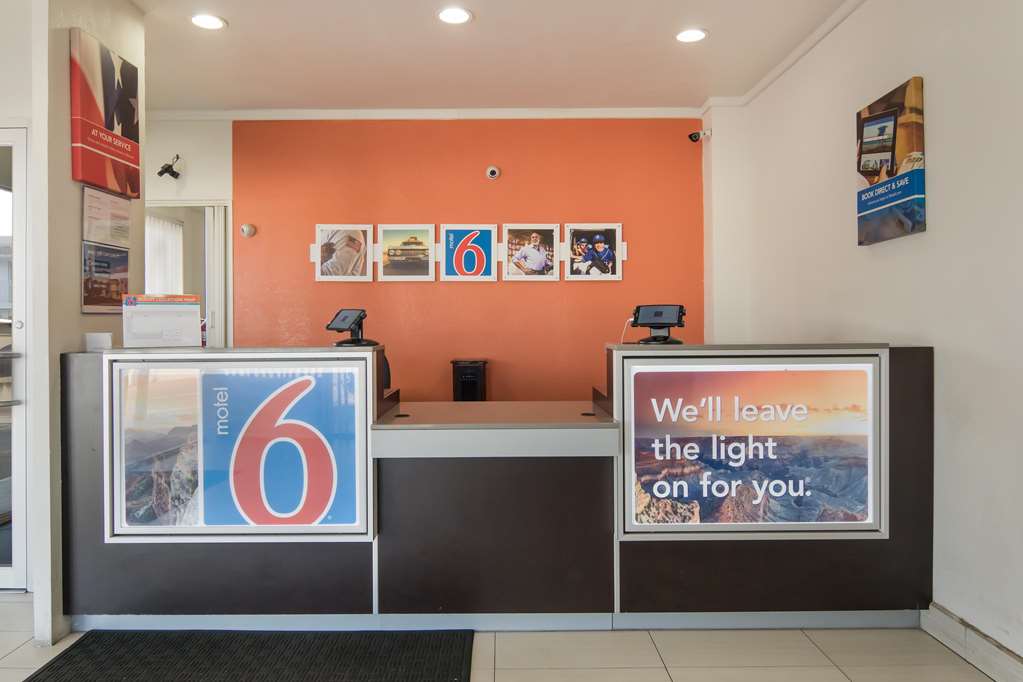 Motel 6 Fort Worth TX Seminary - photo 25