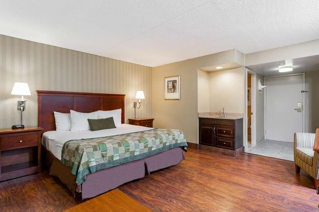 Days Inn by Wyndham Westminster - photo 16