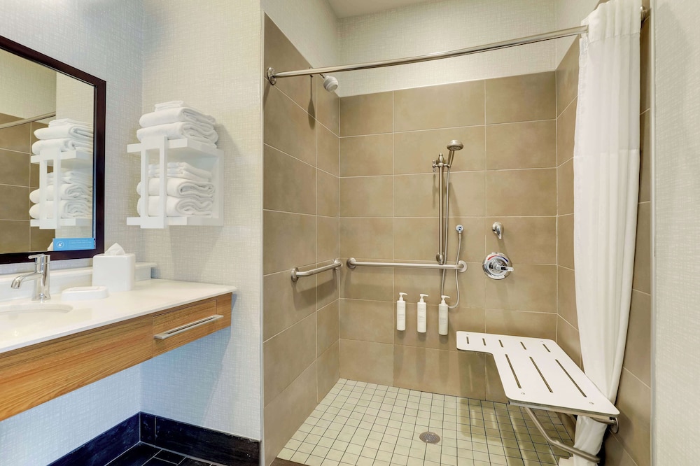 Hampton Inn & Suites Rome - photo 35