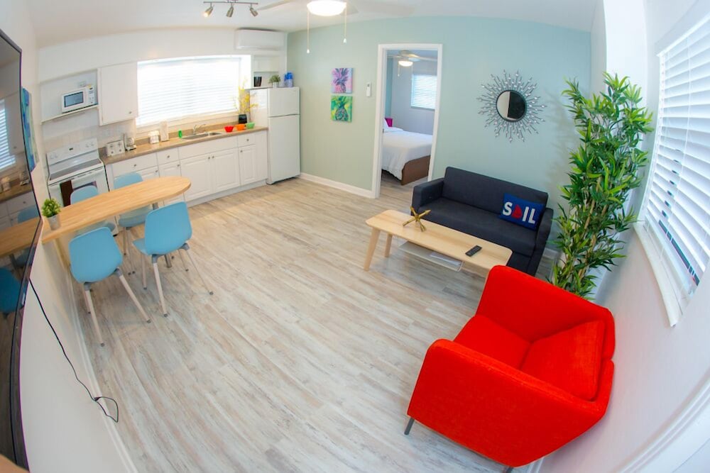 St Pete Beach Suites - photo 54