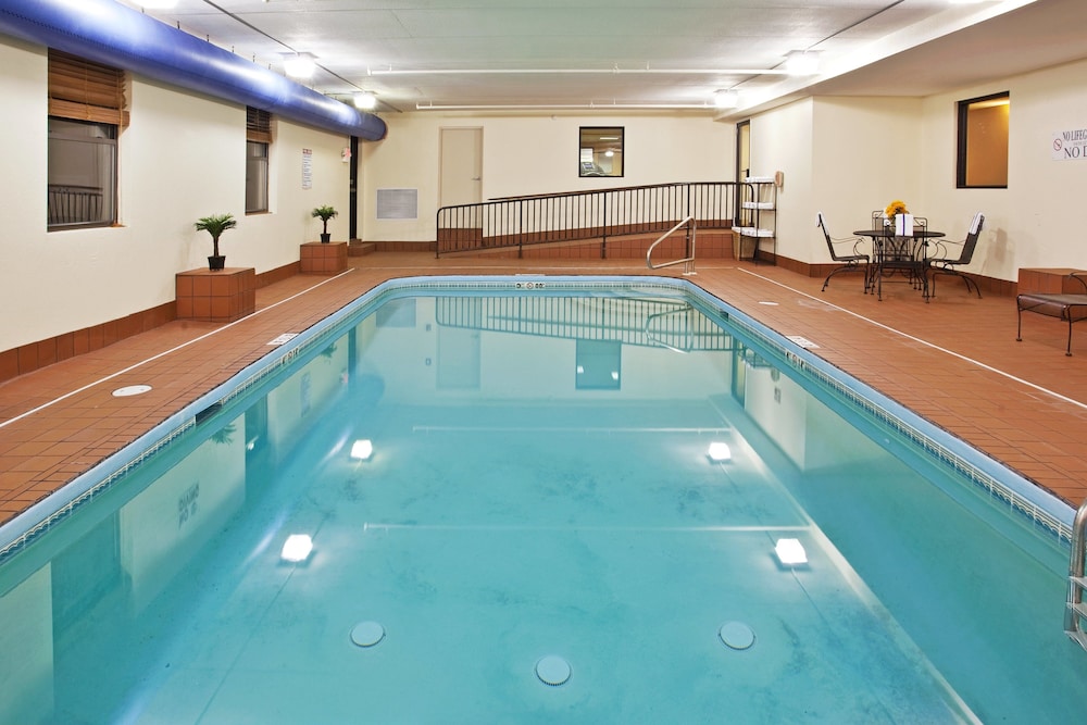 Holiday Inn Express London by IHG - photo 33