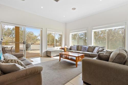 Lambert Estate Retreat — Angaston — photo 2