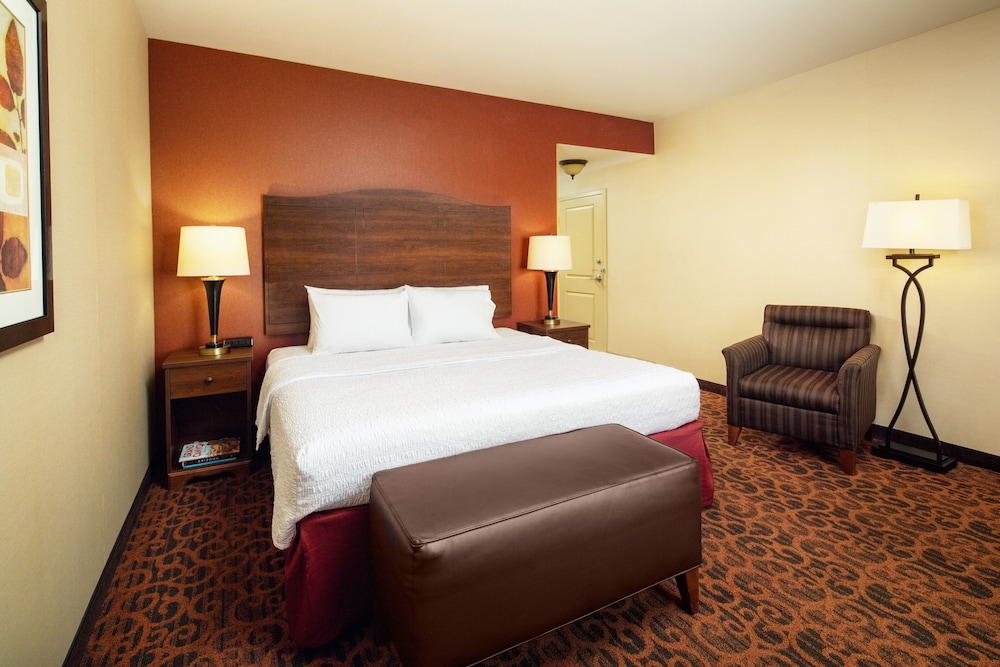 Hampton Inn & Suites Scottsdale at Talking Stick - photo 11