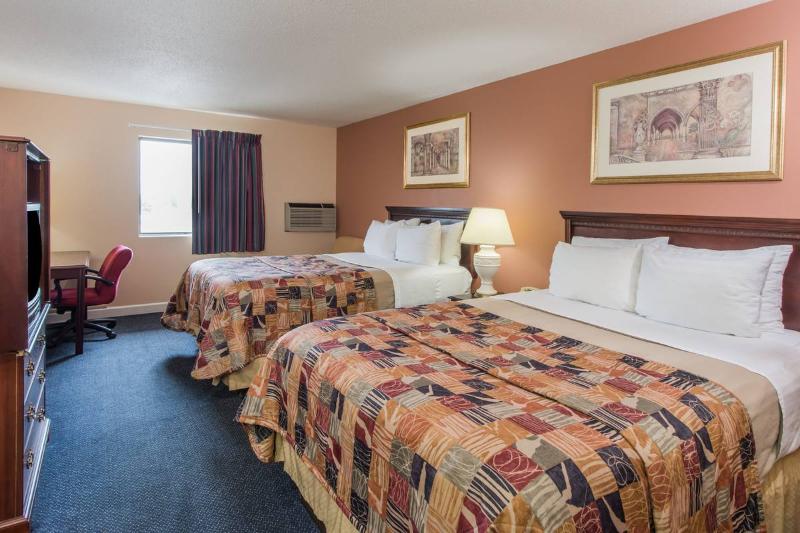 Knights Inn Wentzville MO - photo 40