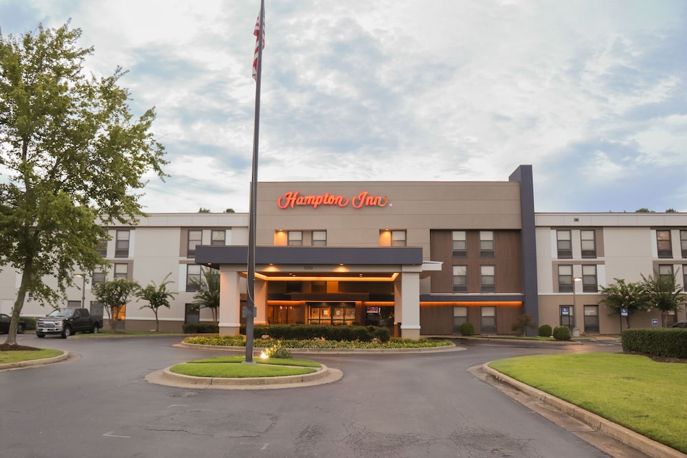 Hampton Inn Collierville - photo 32