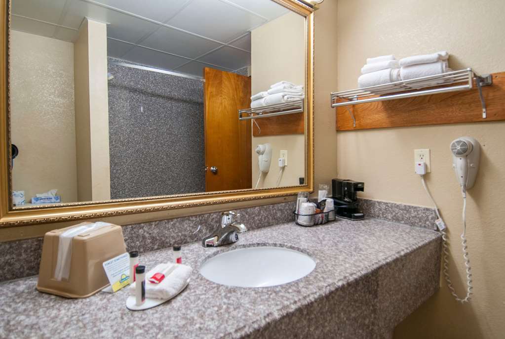 Days Inn by Wyndham Pauls Valley - photo 13