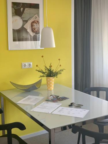 4 Studios — 4-Star Luxury Hotel in Coelbe, Germany