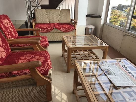 Hotel Himtrek — Naini Tal — photo 3