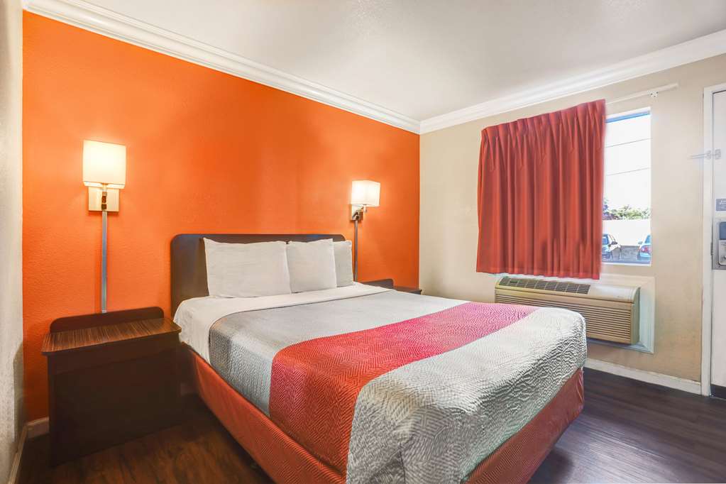 Motel 6 Fresno CA Belmont Ave - photo 13