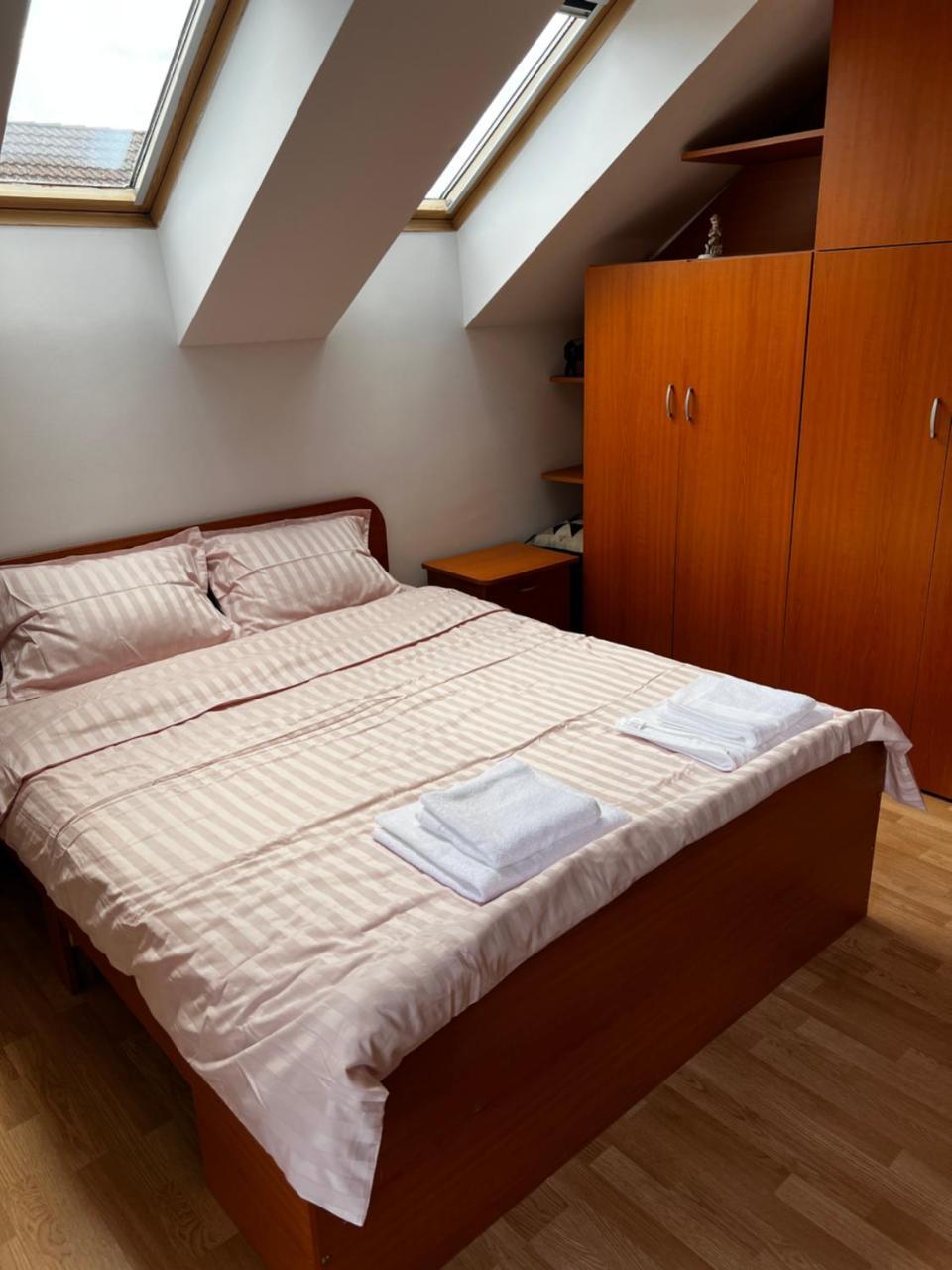 Casa Livezeni — 4-Star Luxury Hotel in Livezeni, Romania
