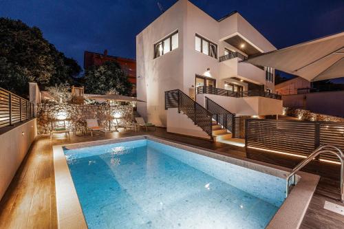 Villa Betelgeuse Supernova Happy Rentals — 4-Star Luxury Hotel in Novi Vinodolski, Croatia