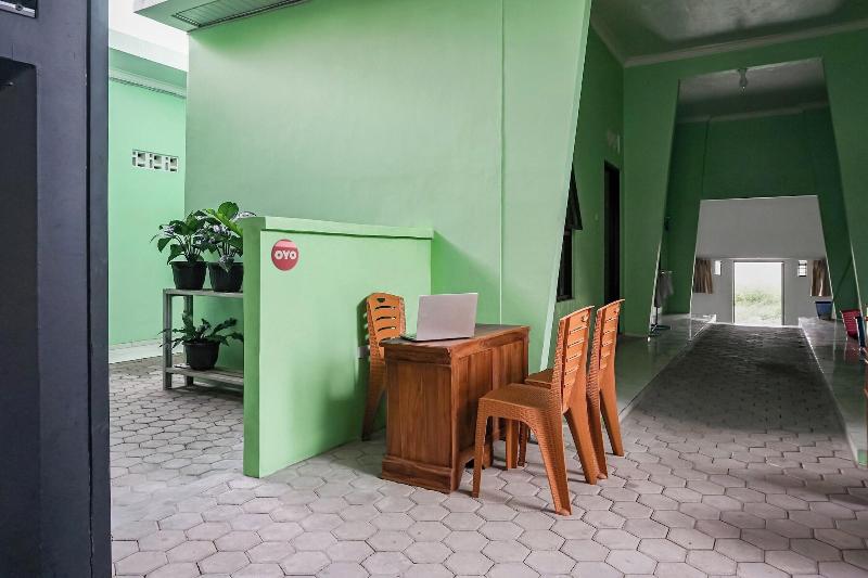 Hotel O Guest House Riharti Syariah in Bandar Lampung, Indonesia