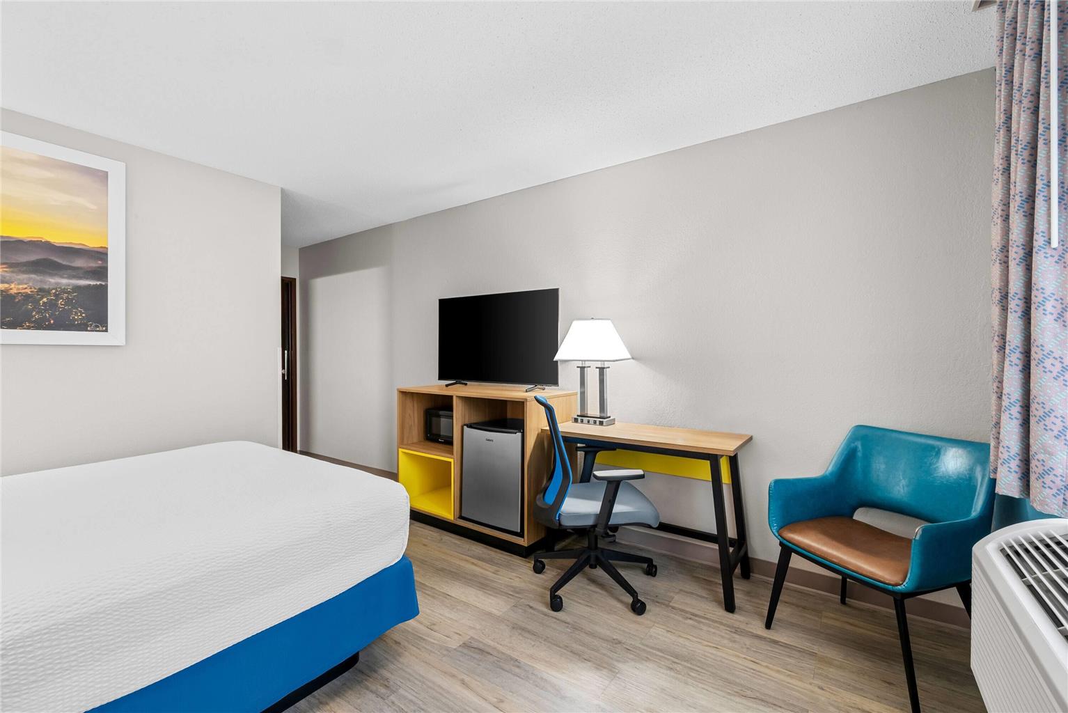 Days Inn by Wyndham Brunswick Bath Area - photo 29