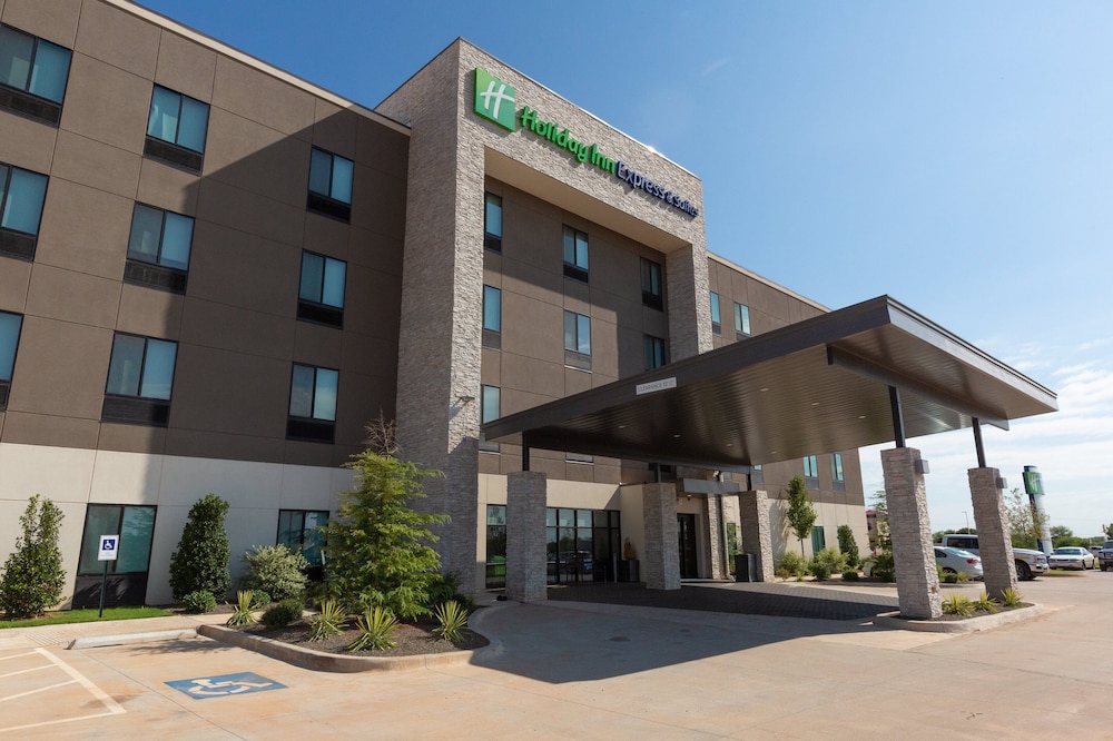 Holiday Inn Express & Suites Kingfisher by IHG - photo 17