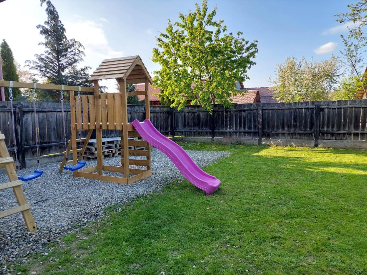 Casuta De Sub Munte Cârțișoara in Cartisoara, Romania