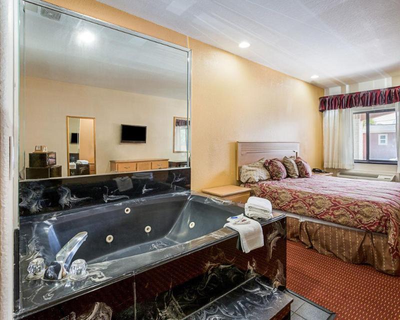 Scottish Inns and Suites Iah Airport West Houston - photo 4
