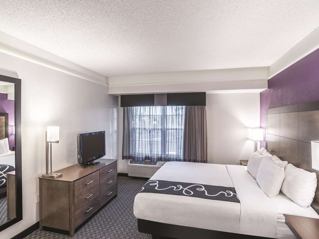La Quinta Inn & Suites by Wyndham Flagstaff - photo 31