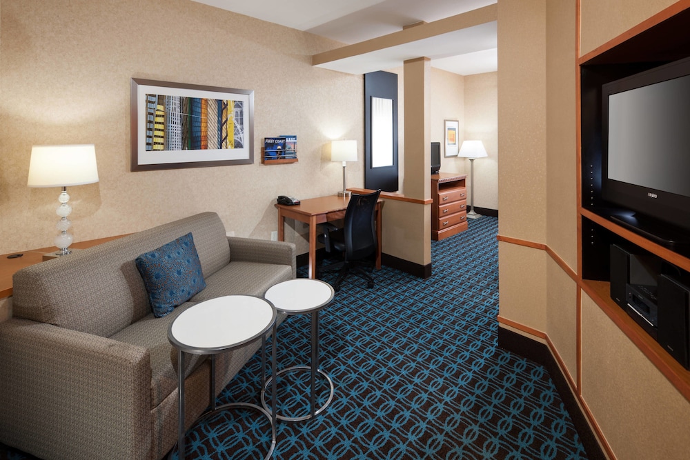 Fairfield Inn & Suites by Marriott Jacksonville Butler Blvd - photo 11