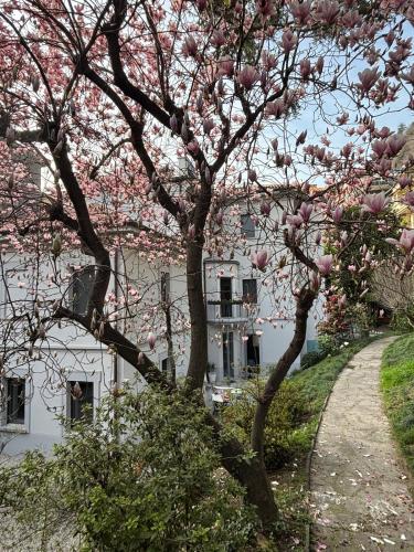 Villa Miranda Luxury Como Lake View Penthouse with Panoramic Terrace — 4-Star Luxury Hotel in Como, Italy