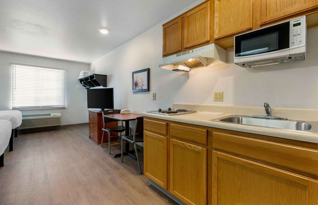 Extended Stay America Select Suites El Paso East - photo 18