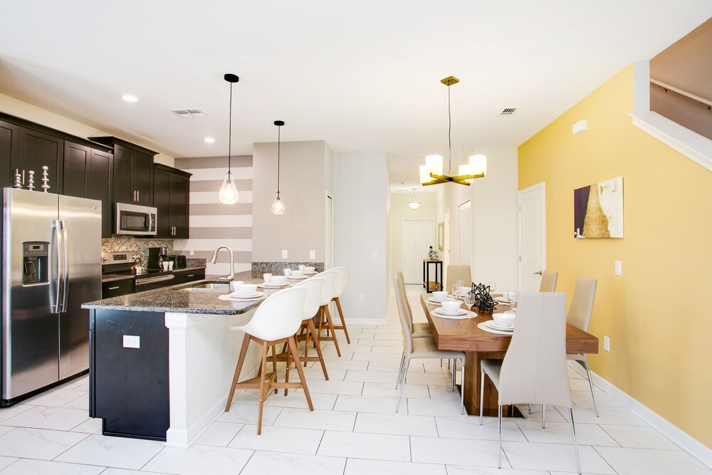 1603 Moon Valley Drive Davenport in Davenport, United States