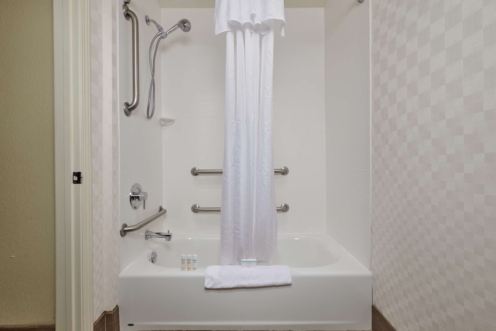 Homewood Suites by Hilton Sarasota - photo 28