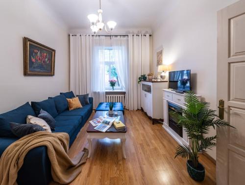 Alunana Premium & Fireplace apartment in Art Nouveau district 63 sqm 1870s Self check in — 4-Star Luxury Hotel in Riga, Latvia