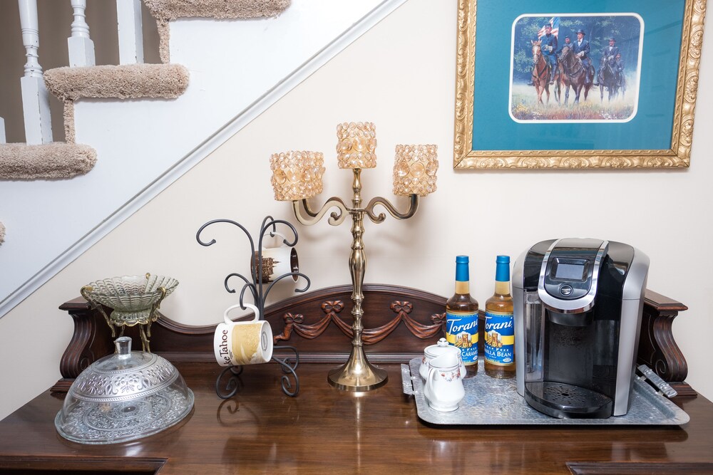 Dennison Street Inn Bed & Breakfast - photo 38