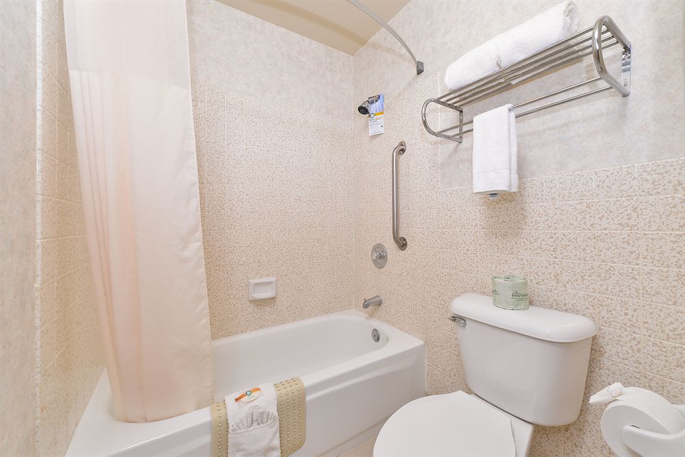 Rodeway Inn & Suites El Cajon San Diego East - photo 3