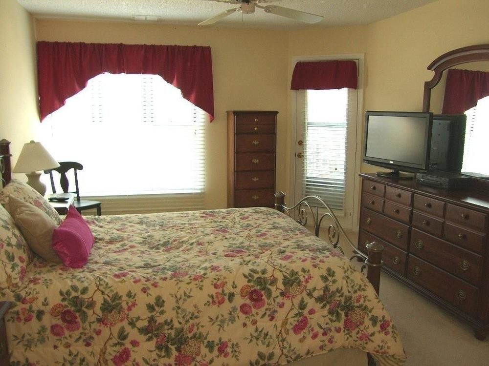 Pirate's Cove Resort Condos - photo 5