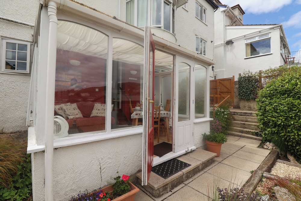 Bay View — 4-Star Luxury Hotel in Lyme Regis, United Kingdom