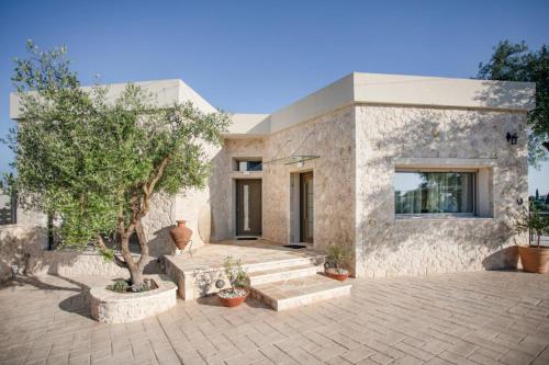 Olithos 2 — 4-Star Luxury Hotel in Kanali, Greece