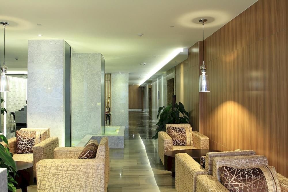 Mehood Theater Hotel Changchun People's Square Railway Station Guoshang — 4-Star Luxury Hotel in Changchun, People's Republic of China