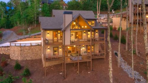 Southern Star Blue Ridge Heights Pet Friendly in Blue Ridge, United States