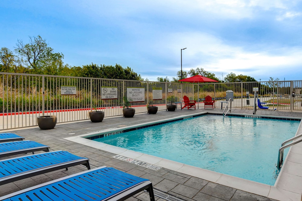Home2 Suites by Hilton North Plano Hwy 75 - photo 31
