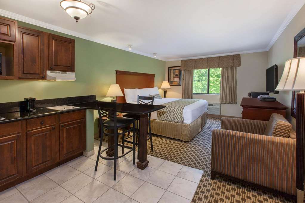 Baymont by Wyndham Pompton Plains Wayne - photo 23