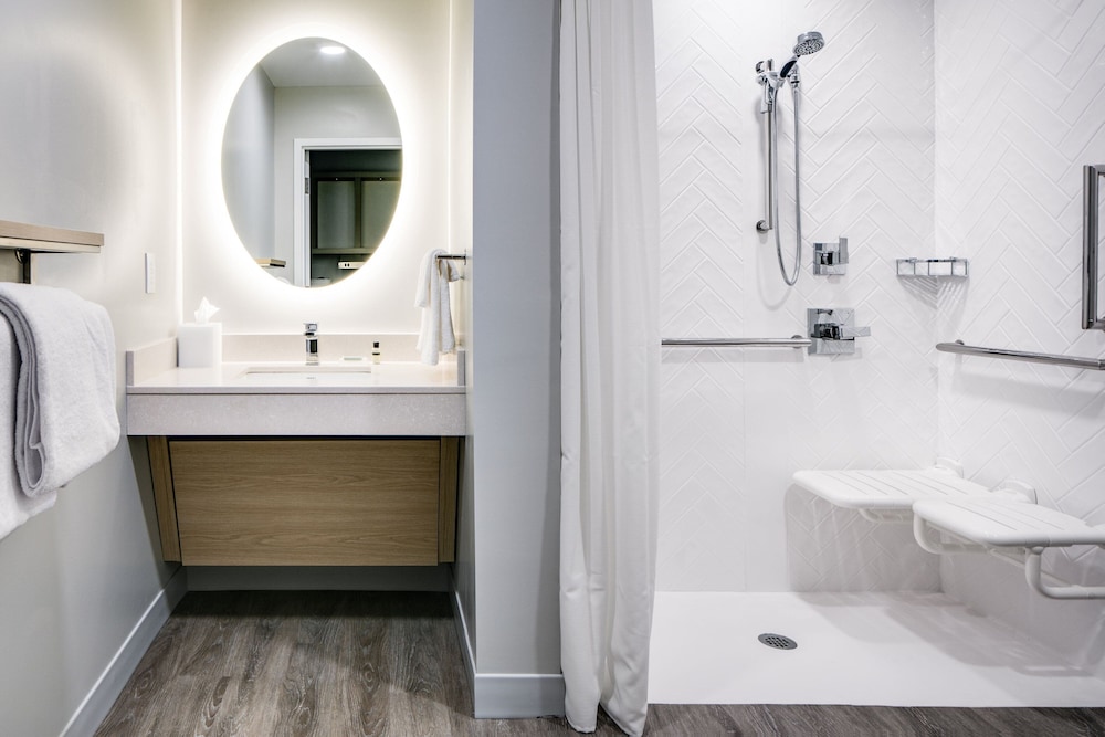 TownePlace Suites by Marriott Oconomowoc - photo 20