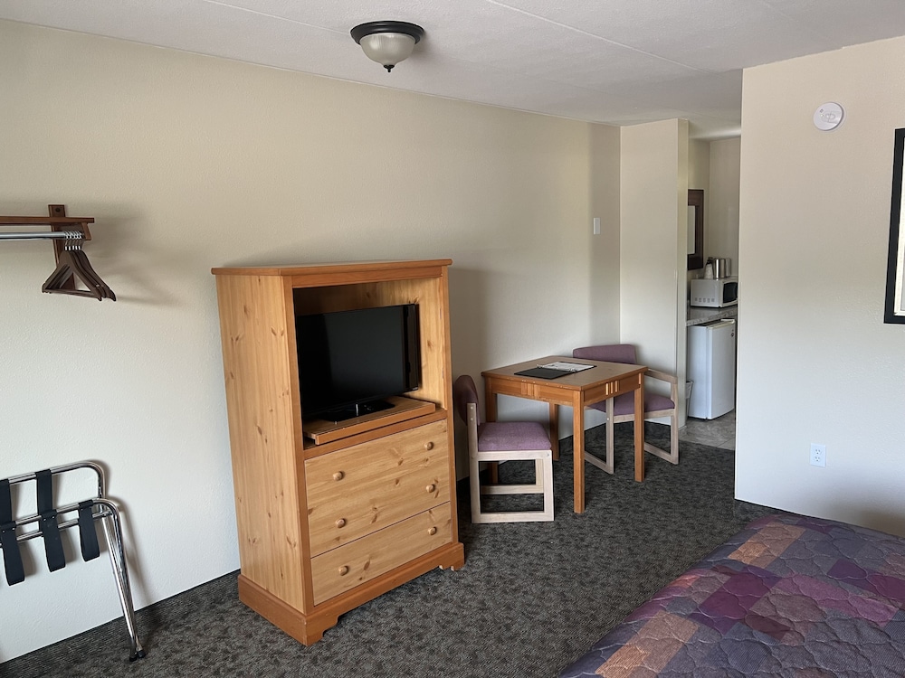 All Star Inn & Suites - photo 103