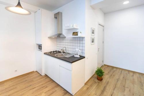 Wehost Stylish Apartment Near Fabrika