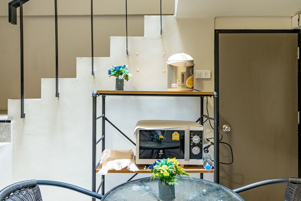 We Living Space - carbon neutral hotel in Bang Kapi