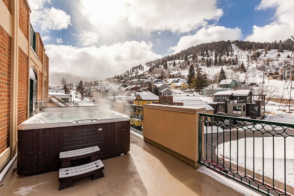 The Caledonian by All Seasons Resort Lodging - photo 189
