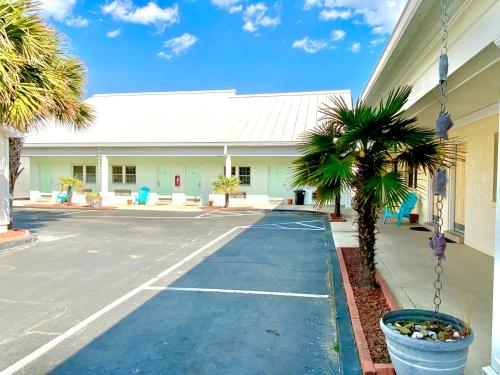 Island Inn of Atlantic Beach - photo 75
