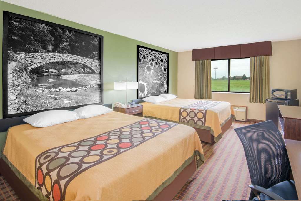Super 8 by Wyndham Story City - photo 4