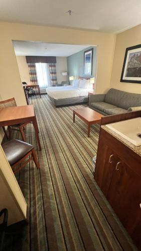 White Pine Lodge - photo 2