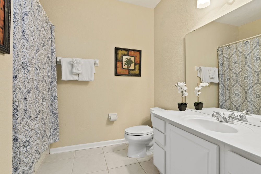Vista Cay by Orlando Resort Rentals on Universal Boulevard - photo 84