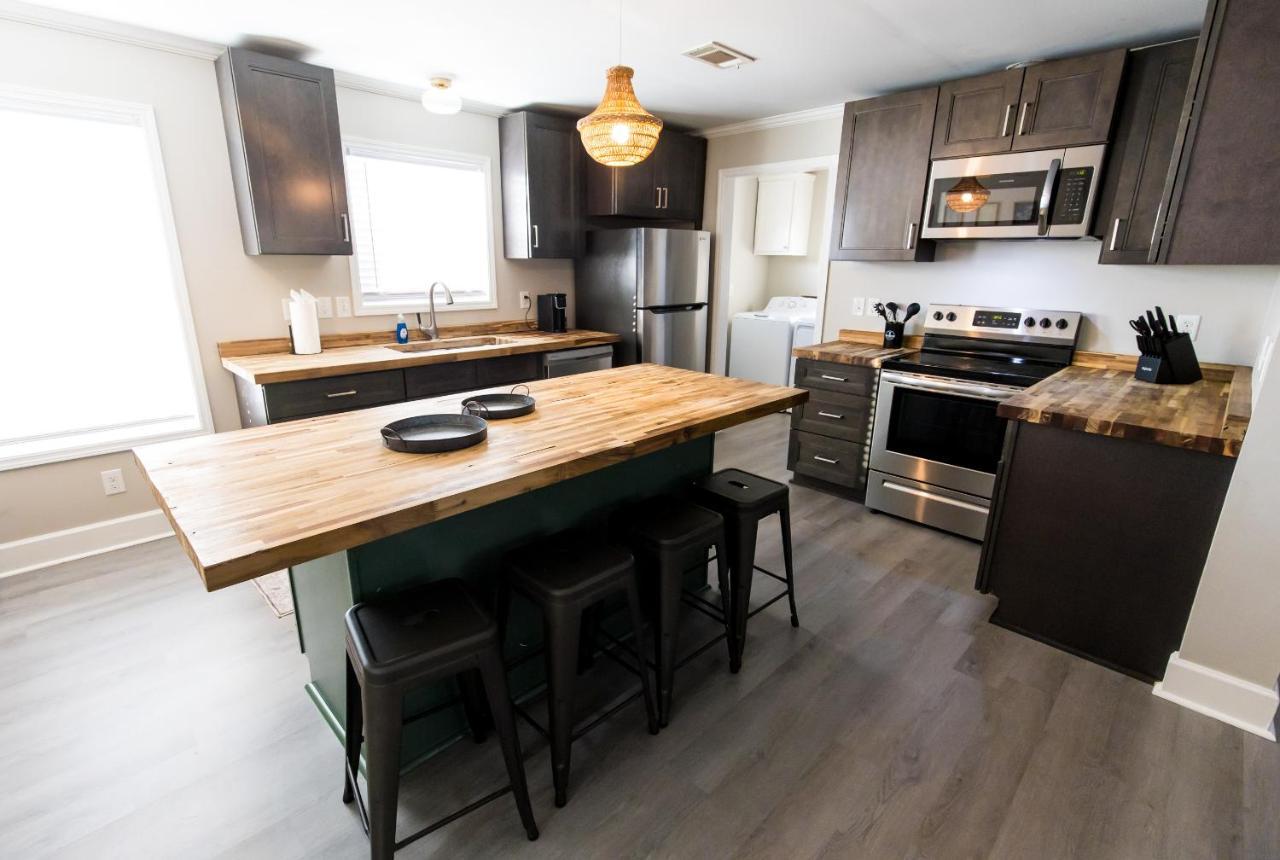Hendrix Hideaway - carbon neutral hotel in Lexington