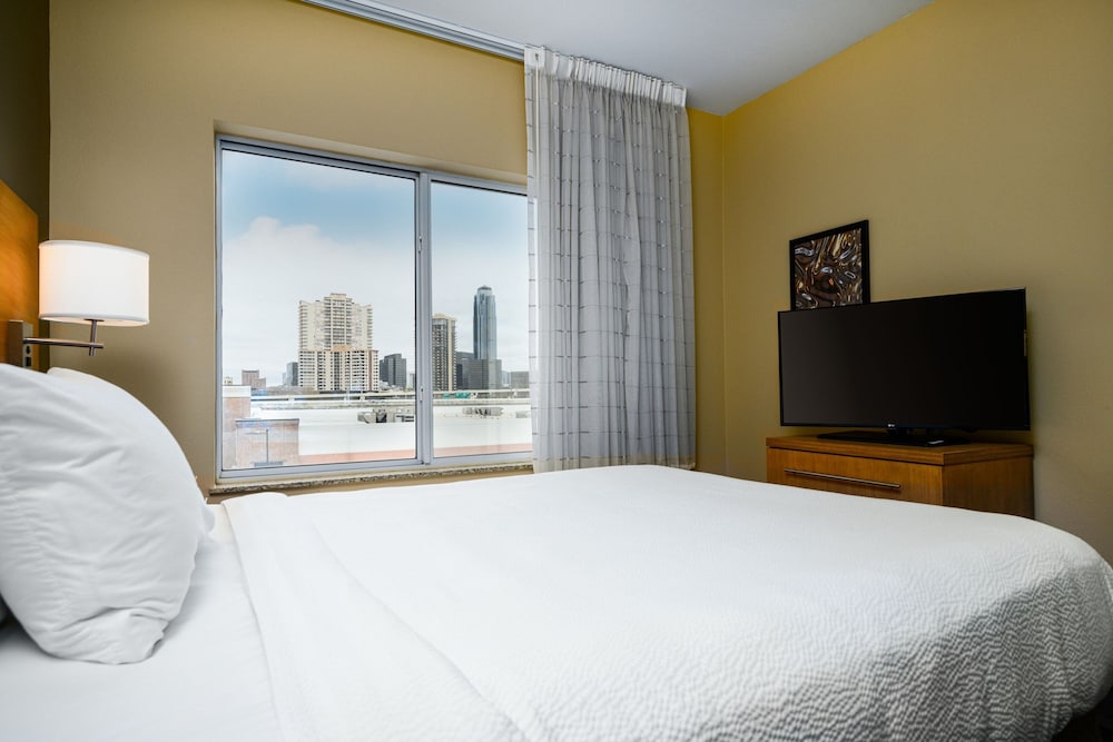 TownePlace Suites Houston Galleria Area - photo 8