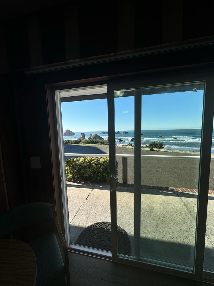 Sunset Oceanfront Lodging - photo 127