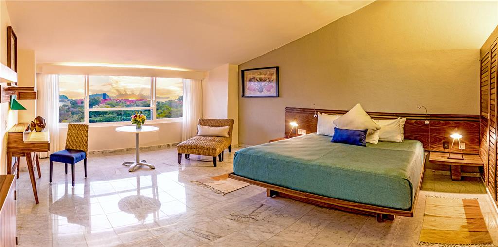 JUNIOR SUITE CAMA KING
